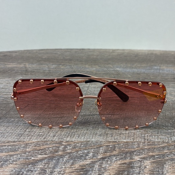 Louis Vuitton Pink THE PARTY 2018 Square Aviator Sunglasses - Picture 4 of 14